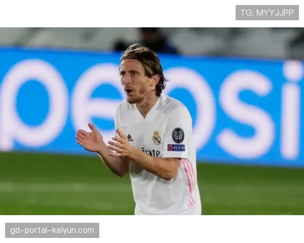 “前皇马体能教练出书，揭秘如何为莫德里奇等球员设计专项的转换冲刺恢复训练”